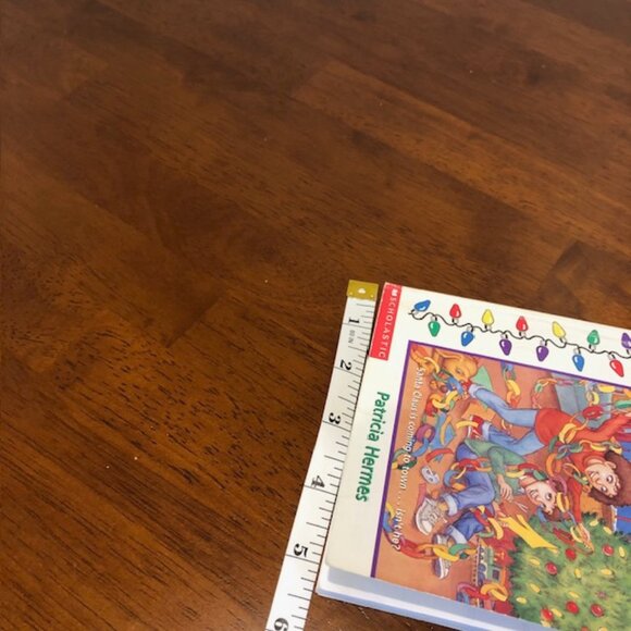 Christmas Magic Vintage Book - Picture 11 of 12